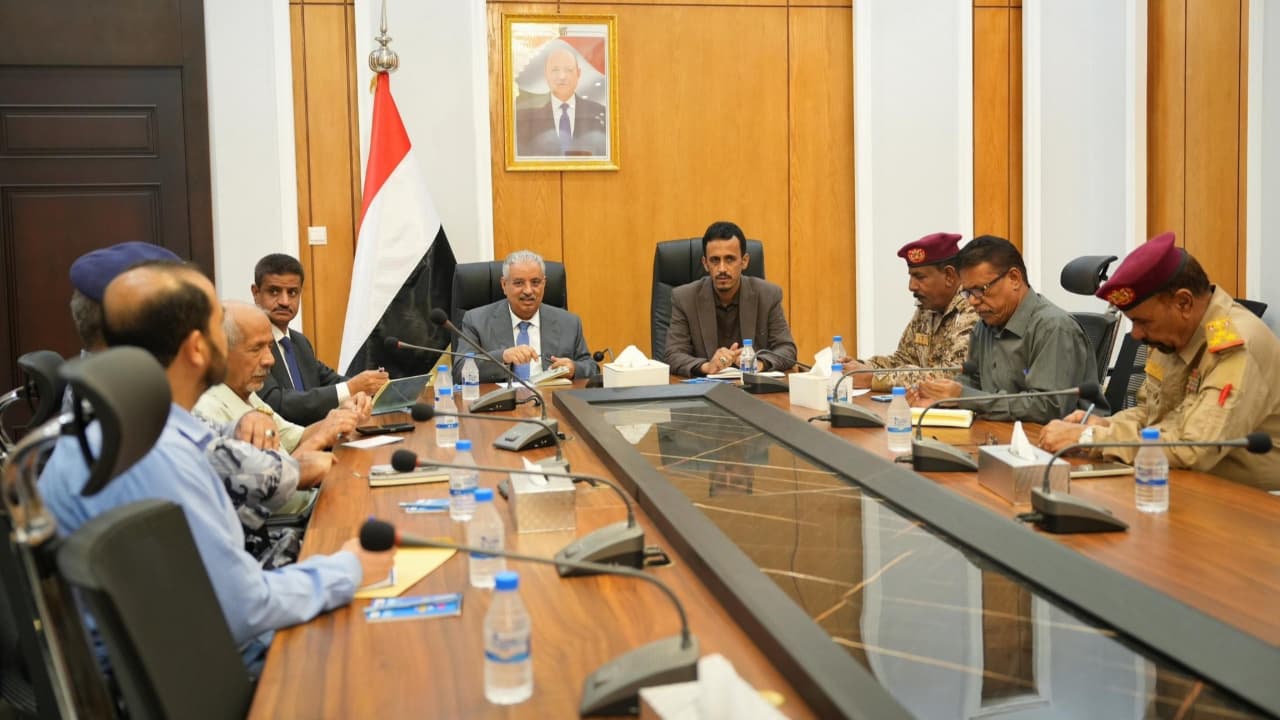 اللجنة الأمنية بحضرموت تؤكد اتخاذ إجراءات صارمة تجاه أي فعاليات تُخل بالأمن