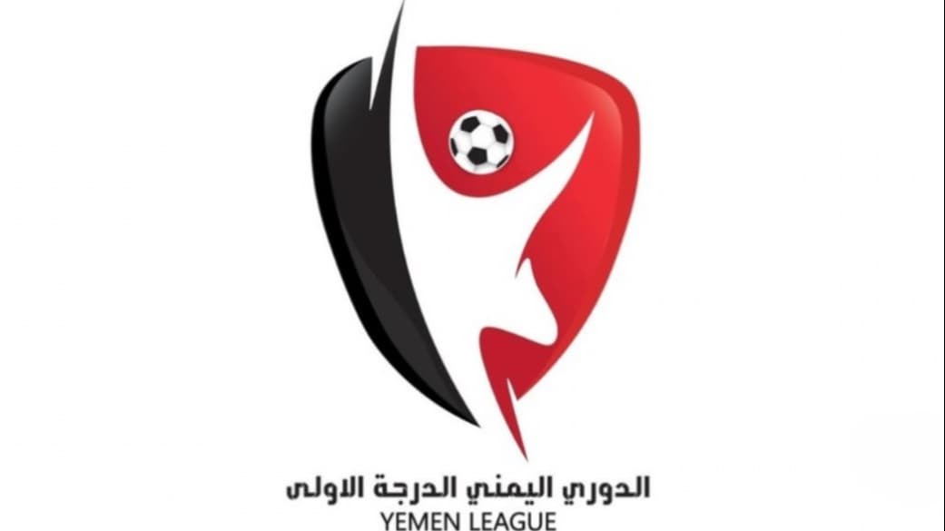 بسبب رفع صور وشعارات سياسية.. وزارة الشباب تلو ح بنقل المباريات لمحافظات أخرى