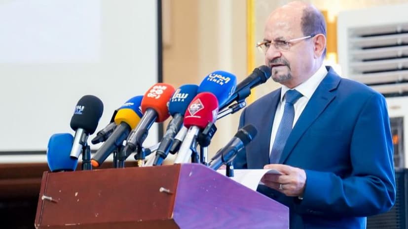 خلال مؤتمر في عدن.. الزنداني يدعو إلى تمكين السلطات المحلية ضمن إطار الدولة