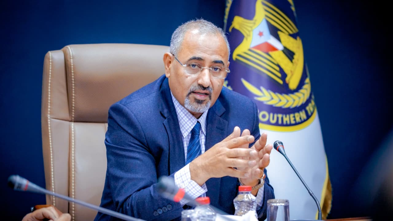 المجلس الانتقالي يهاجم السعودية ويهدد بالتصعيد في الجنوب