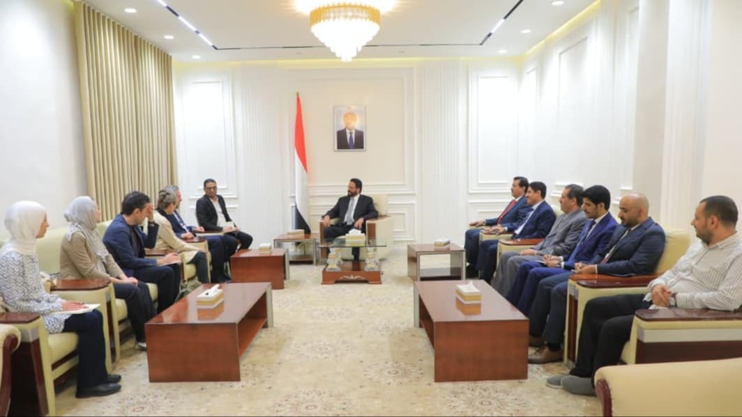 الاتحاد الأوروبي وهولندا يجددان التزامهما بدعم التعافي الاقتصادي والتنمية في اليمن