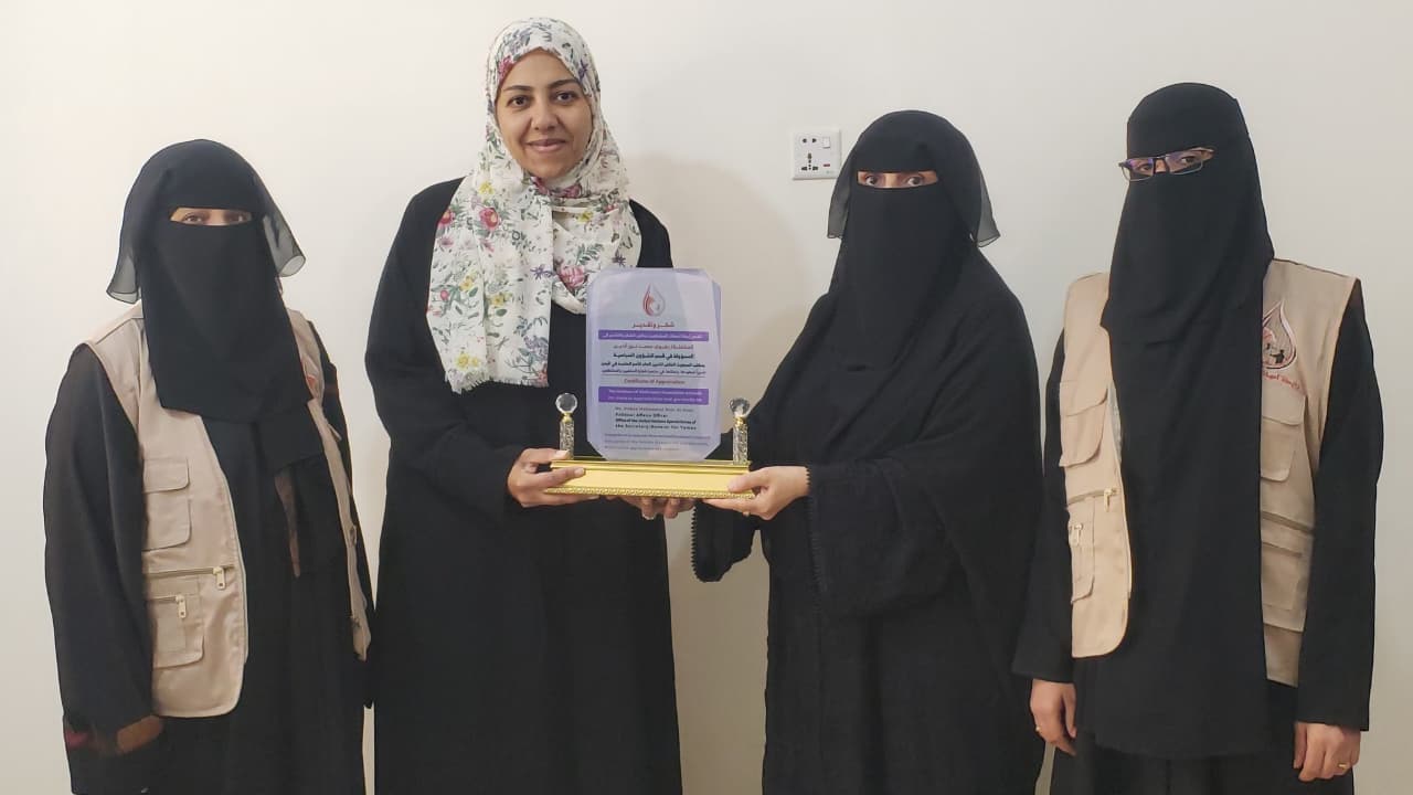 في لقاء بمأرب.. أمهات المختطفين تطالب الأمم المتحدة بتسريع إطلاق المحتجز