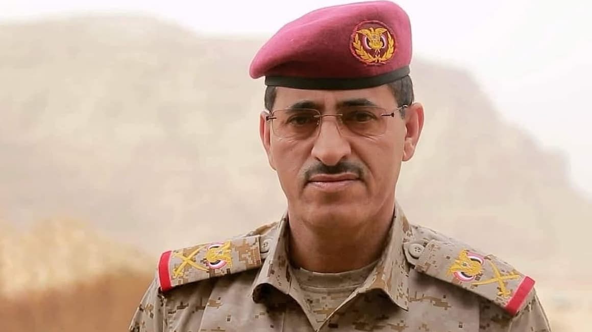 العقيلي: القوات المسلحة مستعدة لاستعادة مؤسسات الدولة وإنهاء انقلاب الحوثيين