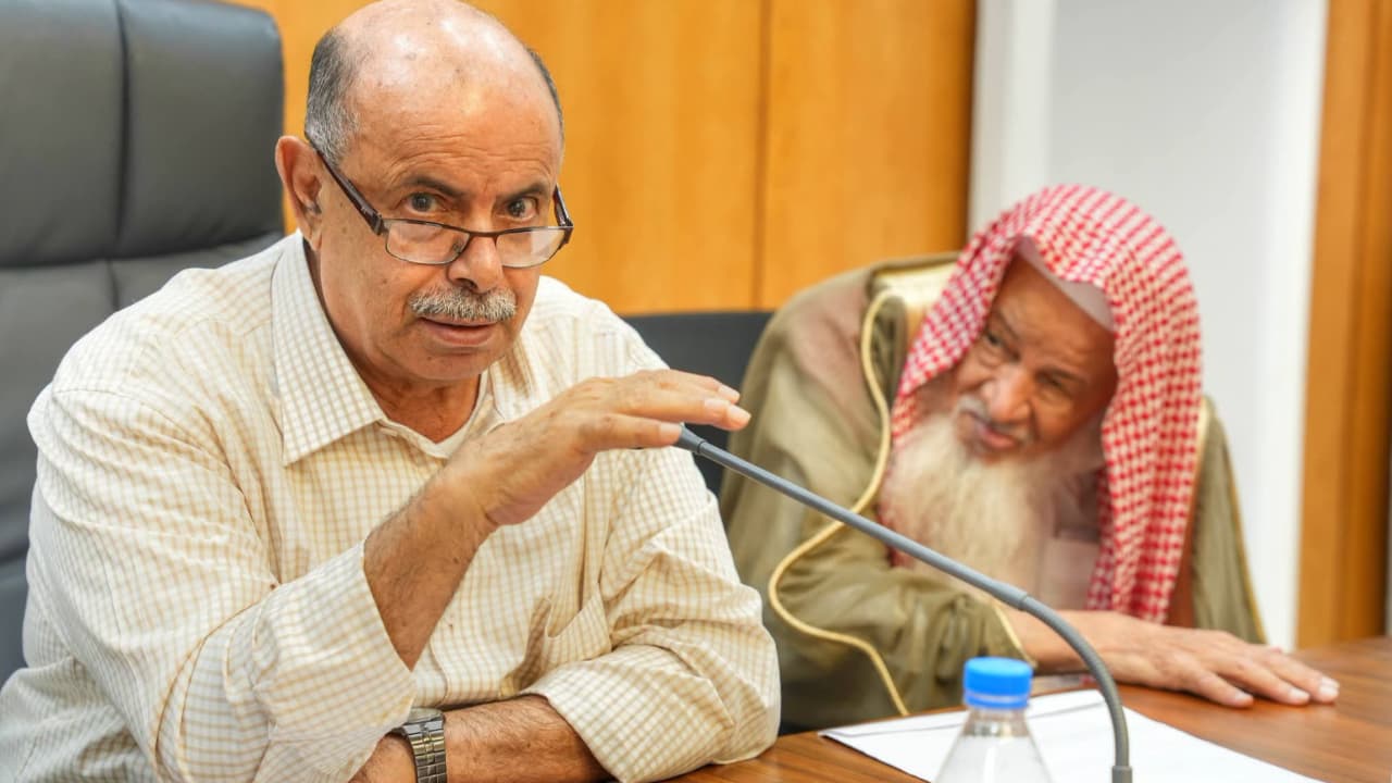 الخنبشي يؤكد أهمية توحيد الجبهة الداخلية لمواجهة الحوثيين