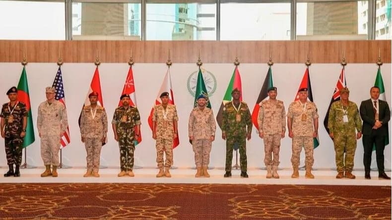 تحالف حماية باب المندب يخرج إلى العلن.. اجتماع عسكري في السعودية بمشاركة دولية