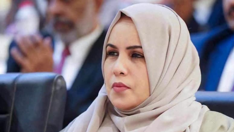 رئيس مجلس القيادة يُبقي عهد جعسوس في منصب وزير الدولة لشؤون المرأة