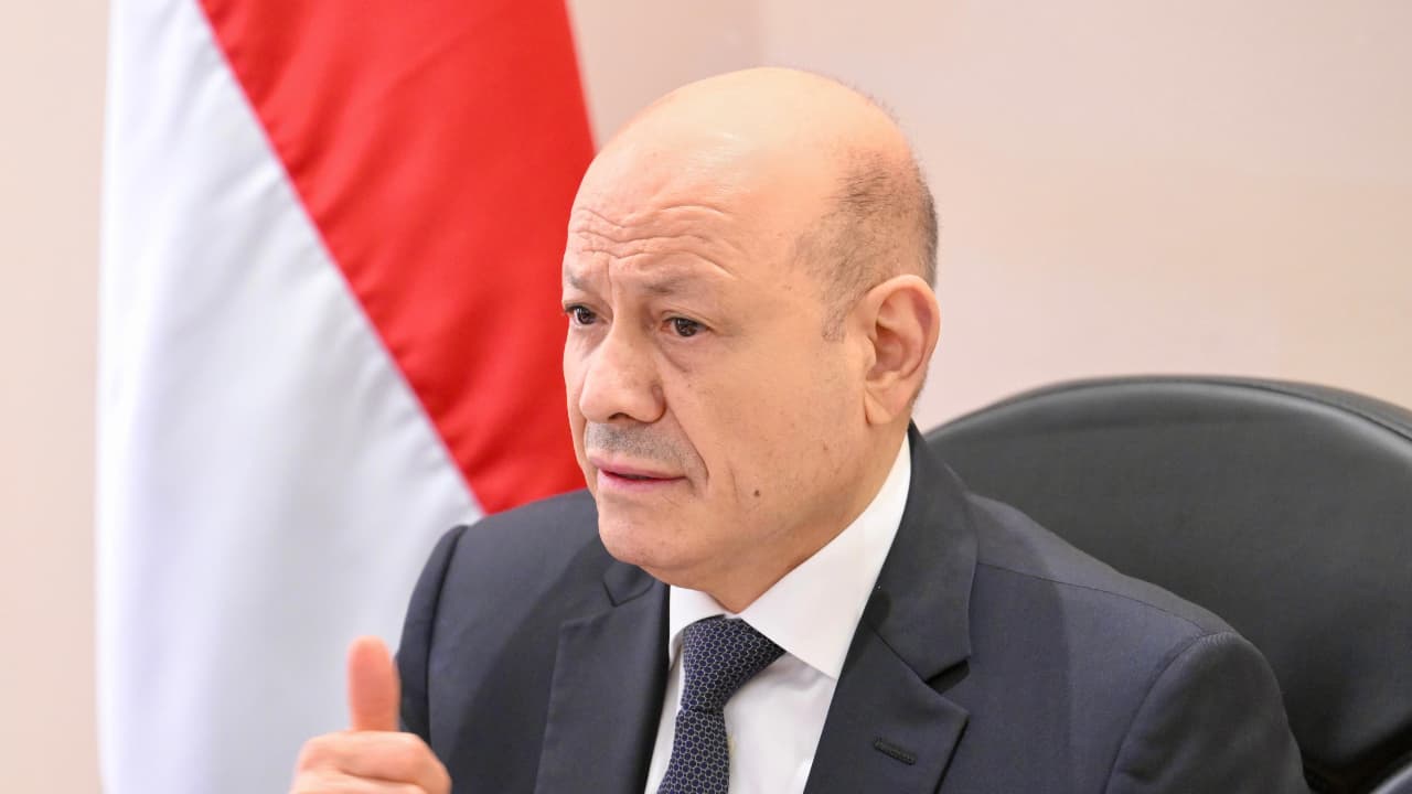 العليمي: مرحلة الهجمات بلا كلفة انتهت ونطالب المجتمع الدولي بدعم الحكومة اليمنية
