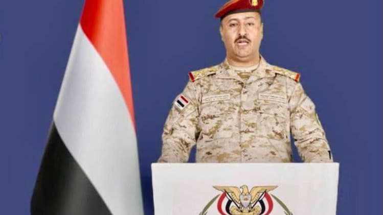 القوات الحكومية تتعهد بالرد على هجوم حوثي استهدف ميناء المخا