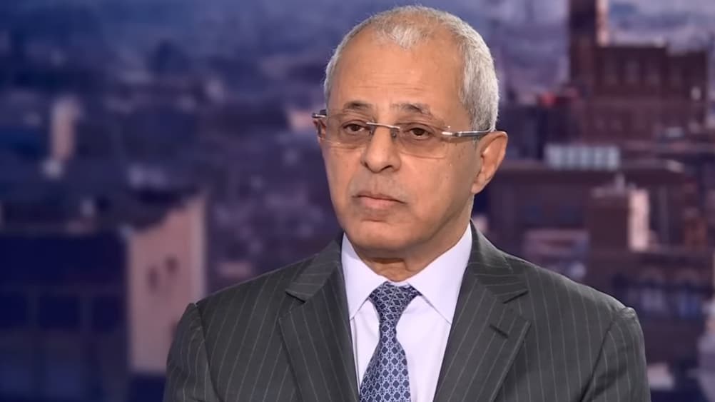 الحكومة تنفي وجود مفاوضات مباشرة أو غير مباشرة مع الحوثيين