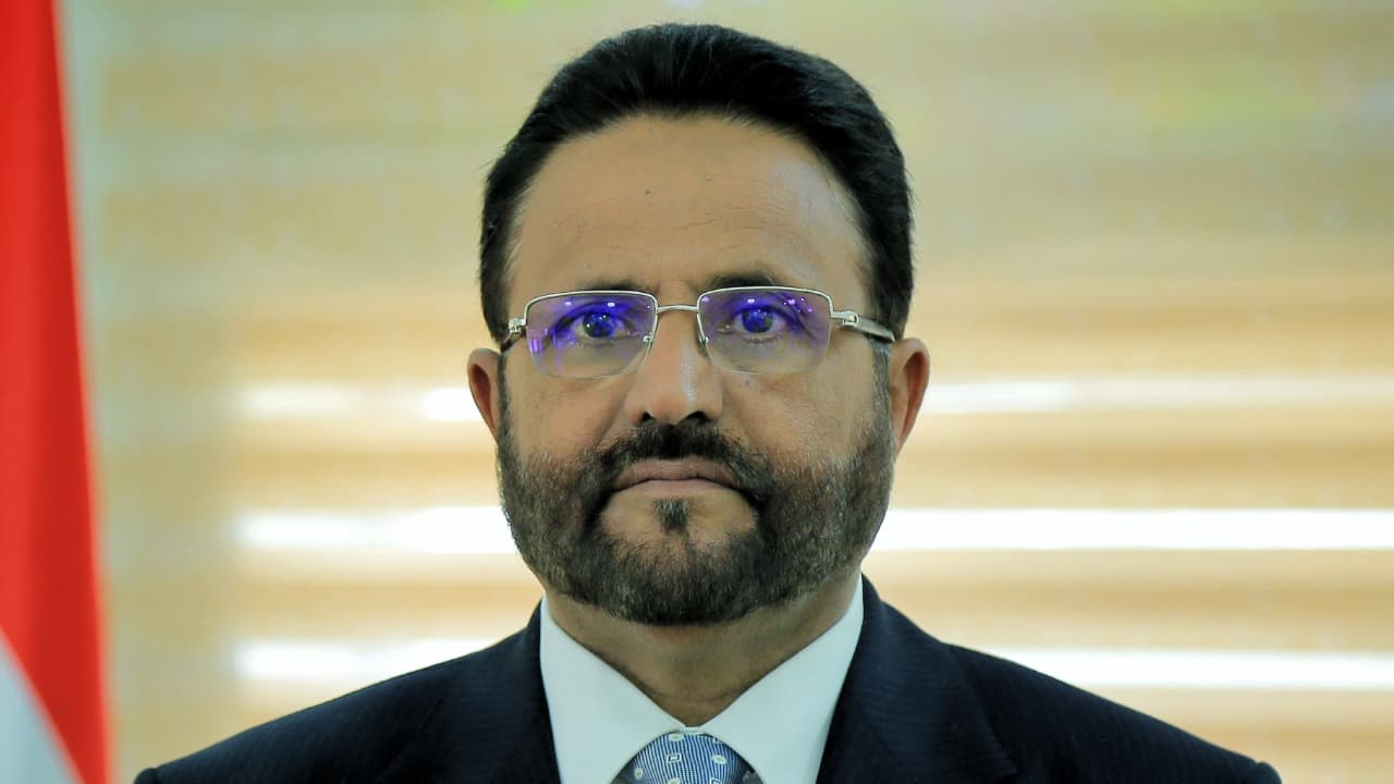 العرادة يدعو لتكثيف الضغوط على الحوثيين لحماية أمن البحر الأحمر