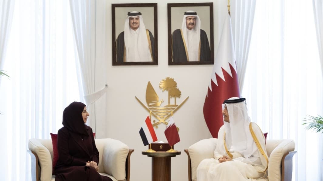 أمير قطر يتلقى رسالة خطية من الرئيس العليمي