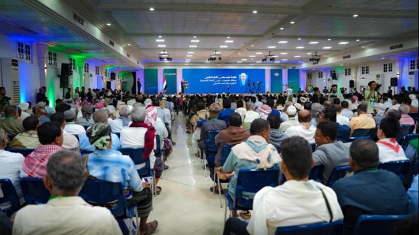 "التنسيقي الحضرمي الأعلى" يُزكّي الخنبشي رئيسًا ويقر الفيدرالية وانشاء مكتب تمثيلي في الرياض