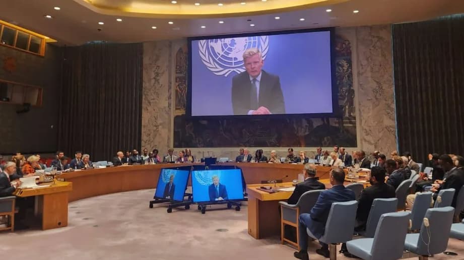 غروندبرغ: عودة الحرب في اليمن باتت واقعاً مريراً والقتال يهدد بجر البلاد إلى مواجهة إقليمية