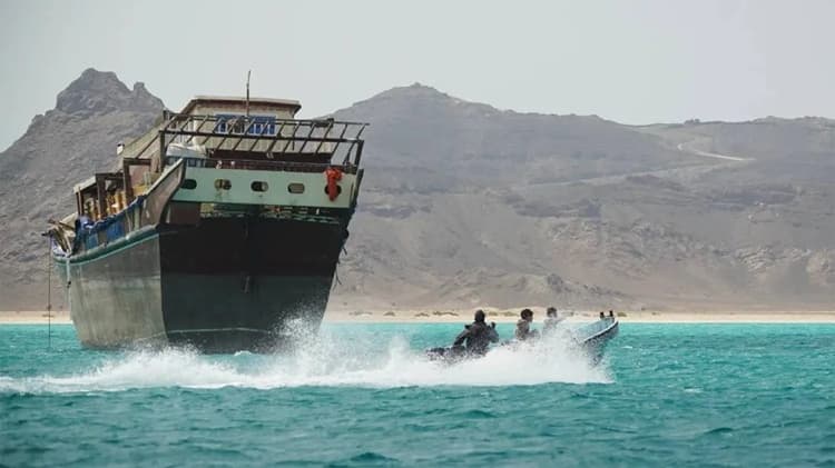 صحيفة: مصر رفضت مقترحًا حوثيًا للتنسيق الملاحي في البحر الأحمر