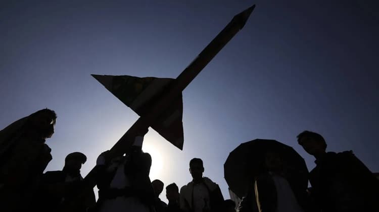 صحيفة عبرية: الجيش الإسرائيلي يوصي بتجنب شن هجوم ضد الحوثيين
