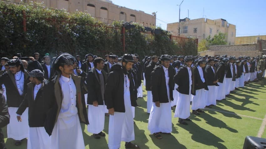الصليب الأحمر يعلن إطلاق سراح 159 محتجزًا في اليمن بمبادرة أحادية من الحوثيين