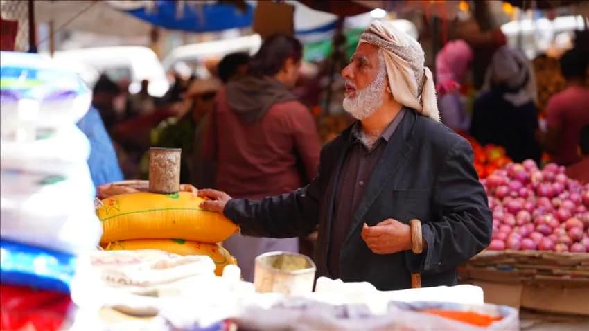 اليمنيون يستعدون لاستقبال رمضان بموائد فارغة بسب انهيار الوضع الاقتصادي