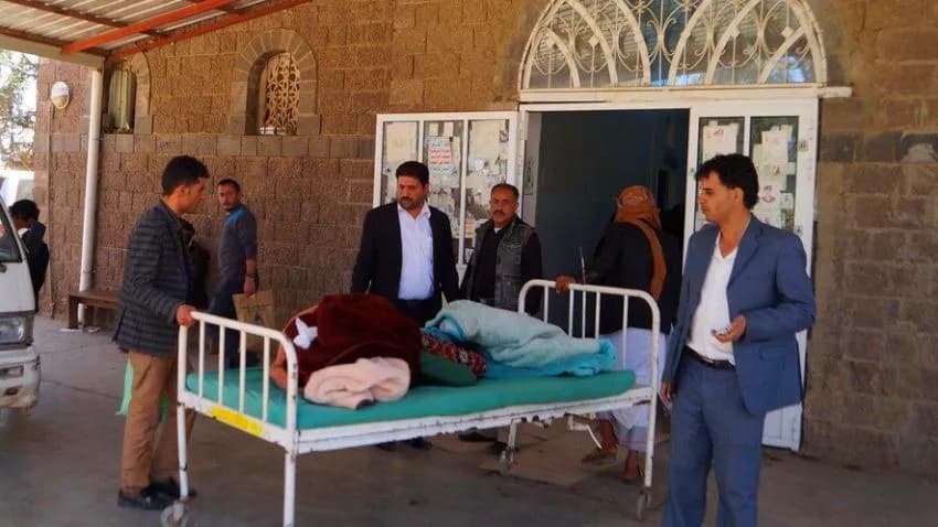 حياة المرضى  مرتبطة بتوفر الوقود .. المستشفيات في مناطق سيطرة الحوثيين تواجه شبح الانهيار