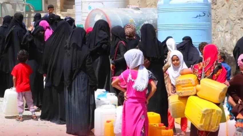 تعز تصارع العطش..  غياب المياه يشعل غضب السكان