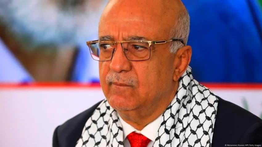 صحيفة هآرتس الإسرائيلية: اغتيال رئيس وزراء الحوثيين لا يغيّر موازين القوة في اليمن