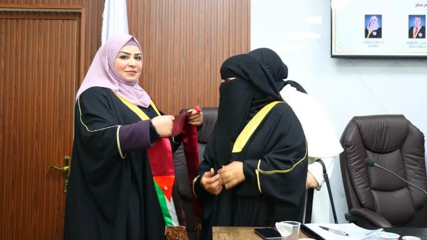 تيسير مطر.. الإرادة تنتصر على العتمة