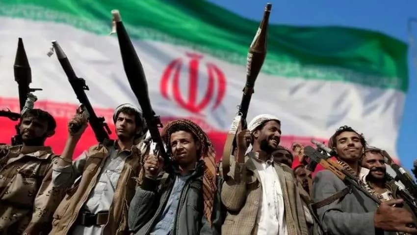 عام على تصدع المحور الإيراني.. الحوثيون الاختبار الأخير