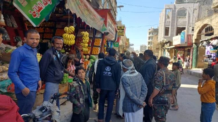 حملة جديدة للمليشيا في صنعاء تستهدف صغار التجار وتدفع آلاف الأسر نحو الانهيار