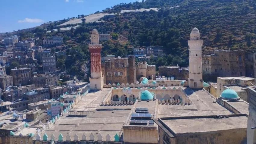 عصابات مرتبطة بالحوثيين تنهب المواقع الأثرية في إب وتهرّب كنوز اليمن إلى الخارج