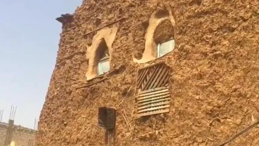 البيوت الطينية في قعطبة بالضالع.. مخاوف من أن تصبح أثرًا بعد عين