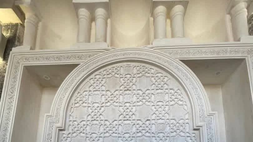 "عبث جديد في الجامع الكبير".. استحداث جدار وزخرفات دون الرجوع لهيئة الآثار
