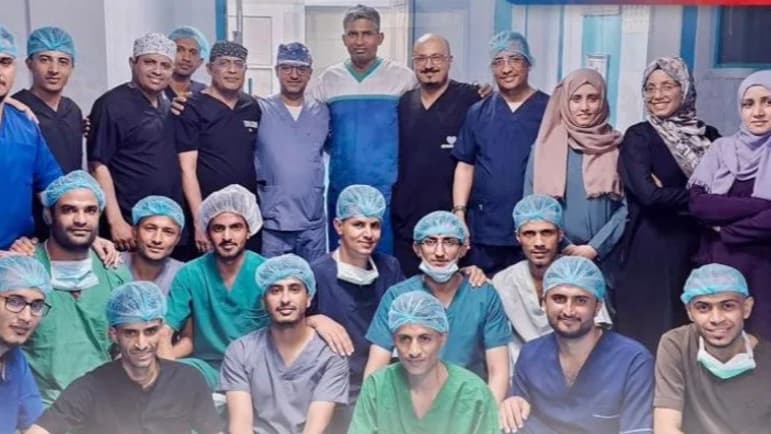 لحظة تاريخية في الطب اليمني.. نجاح أول 3 عمليات زراعة كبد في تعز