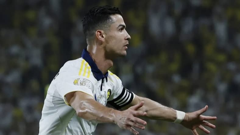 في ليلة توهج فيها رونالدو.. النصر يتوج بطلا للدوري السعودي للمرة الـ11 في تاريخه