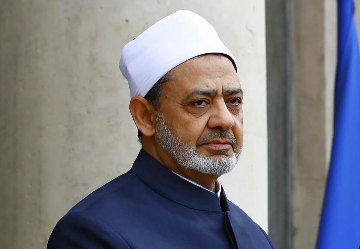 شيخ الأزهر يدين بشدة الحملة المُمنهجة ضد الإسلام والإساءة لنبي المسلمين