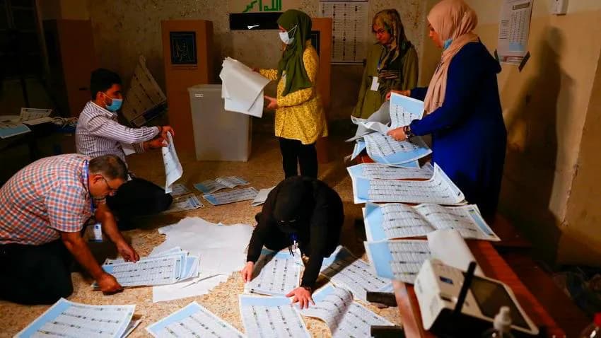 كتلة 'الصدر' تتصدر الانتخابات التشريعية في العراق وكتل شيعية أخرى تهدد بالطعن