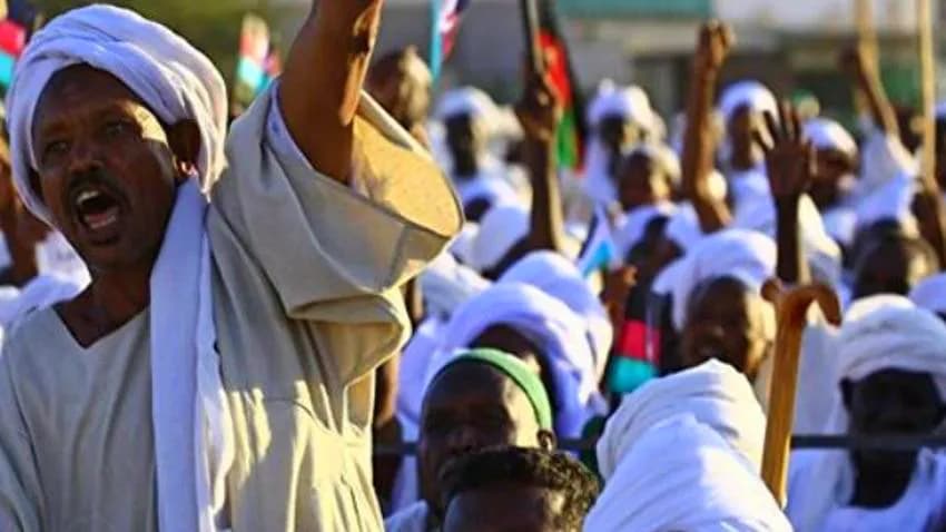 السودان.. تظاهرات رافضة للاتفاق السياسي وتجمع المهنيين يصف ما يجري بالخيانة