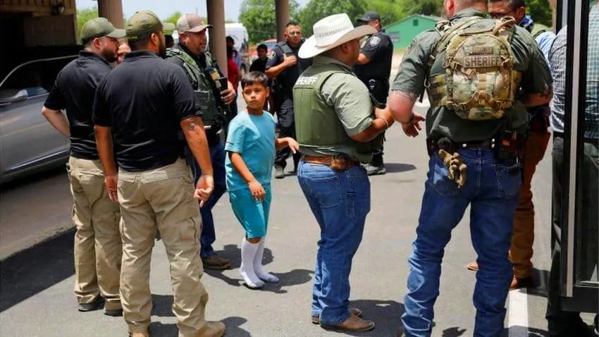مقتل 19 طفلاً وشخصين برصاص مسلح في تكساس الأمريكية
