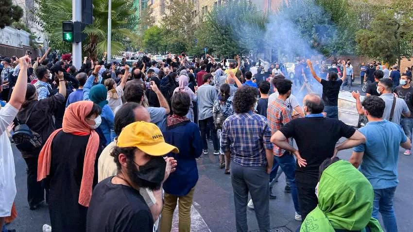 هل ينتصر الشعب الإيراني على نظامه في العام الجديد؟