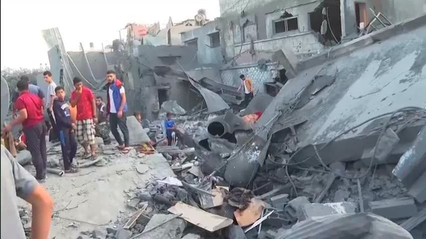 حصيلة ضحايا العدوان الإسرائيلي على غزة تقترب من 10 آلاف شهيد