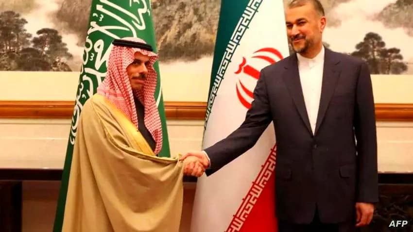 وزير الخارجية الإيراني يؤكد رغبة بلاده في تطوير العلاقات مع المملكة