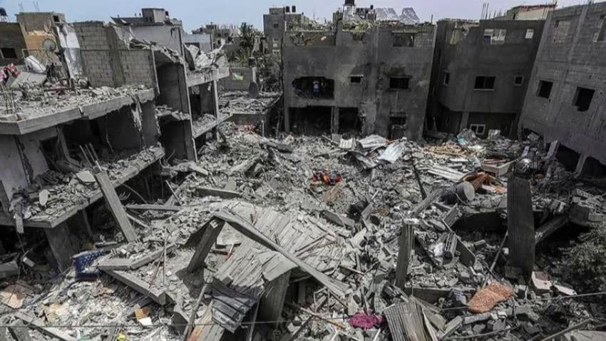 غزة.. 5 مجازر جديدة وعدد الشهداء يصل إلى 35 ألفا و647