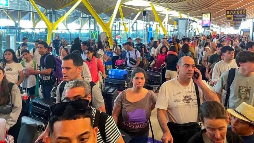 عطل تقني عالمي يضرب شركات الطيران وسكك حديدية ووسائل إعلام وبنوك ومستشفيات