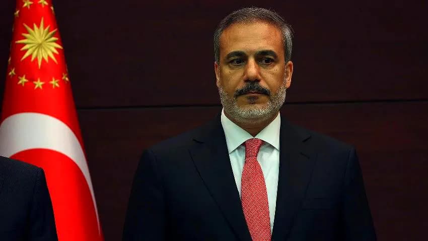 وزير الخارجية التركي: من صفق لنتنياهو دخل التاريخ بوصفه مؤيدا لمجرم دموي