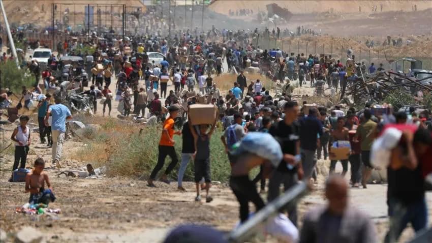 استشهاد 42 فلسطينيا في غزة بينهم 30 جراء قصف إسرائيلي أثناء انتظارهم توزيع مساعدات إنسانية