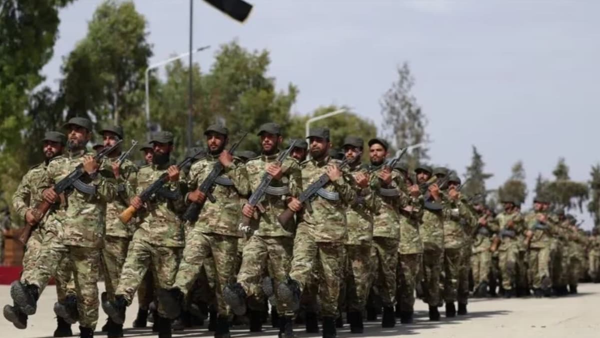 الجيش السوري يعلن تسلمه قاعدة عسكرية من القوات الأمريكية