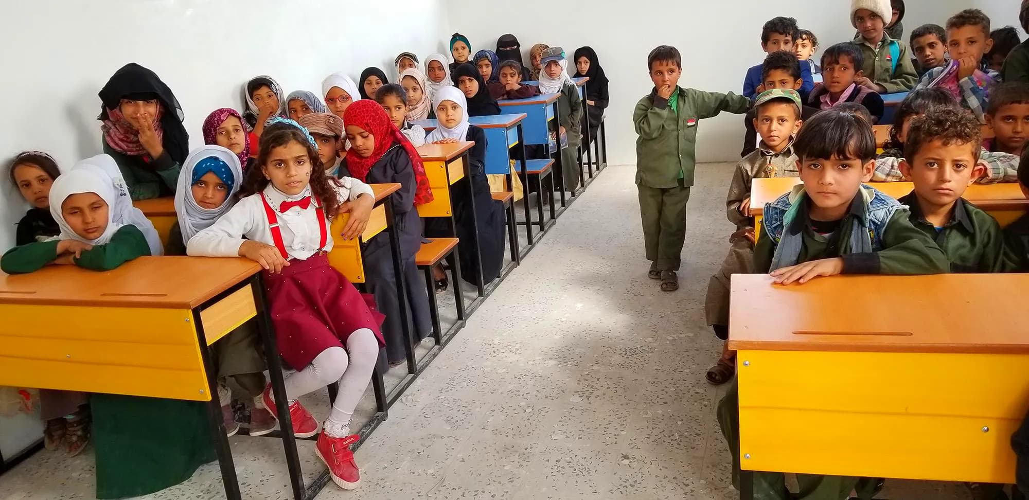 مليشيا الحوثي "تخصخص" عددا من المدارس الحكومية بصنعاء