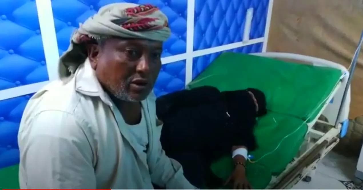إصابة امرأة مسنة بقذيفة للحوثيين في مديرية الدريهمي