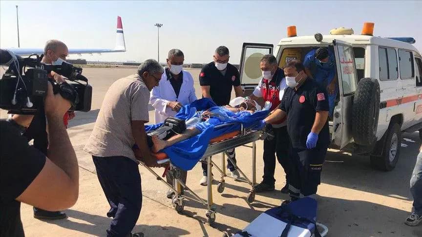 قوات موالية للإمارات تمنع جرحى الجيش من السفر للعلاج