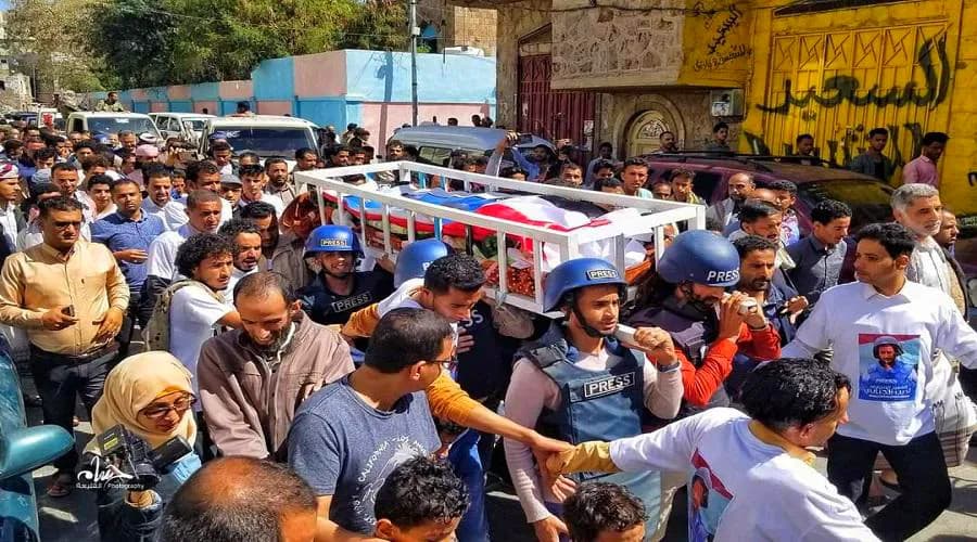 الوداع الأخير.. تشييع رسمي وشعبي كبير للزميل أديب الجناني