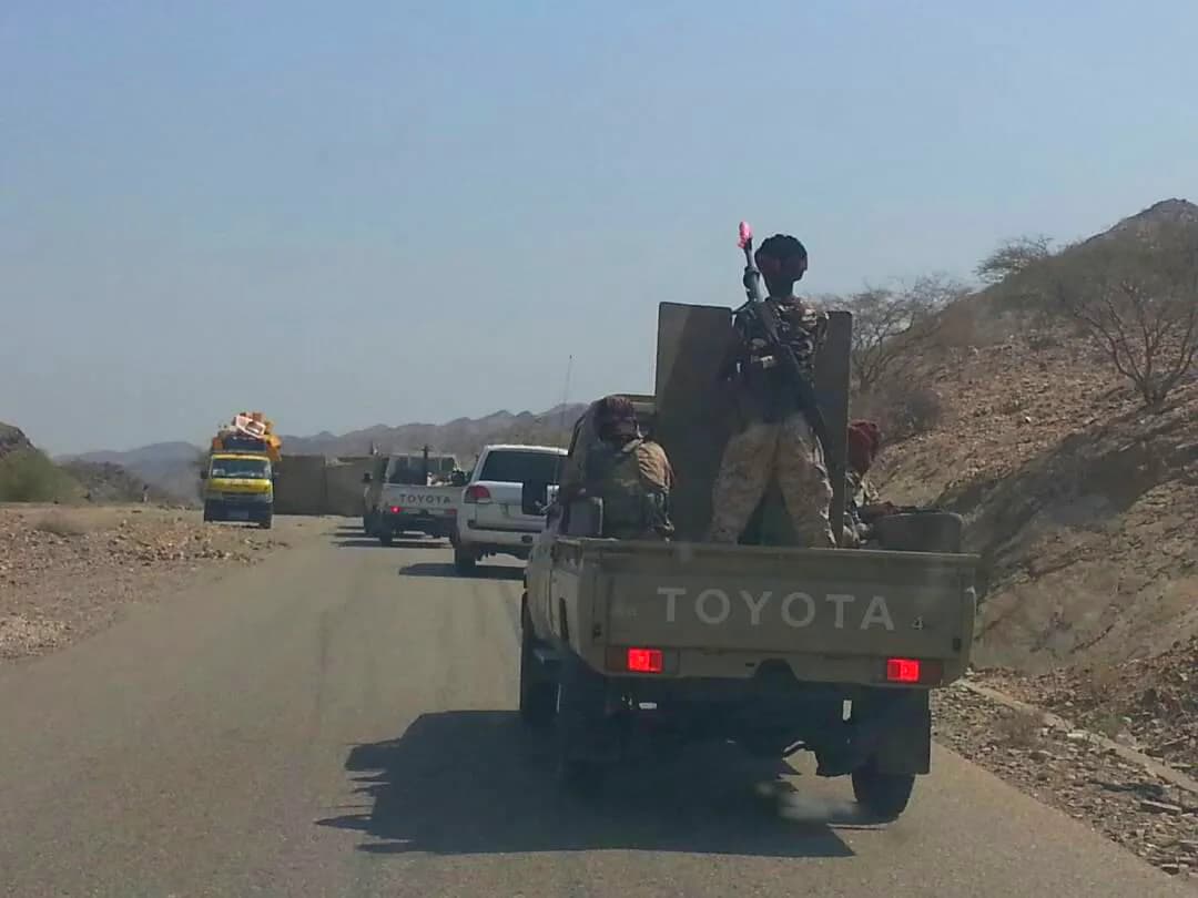 الجيش يصد هجوما للحوثيين في جبهة "ثرة" بمحافظة أبين