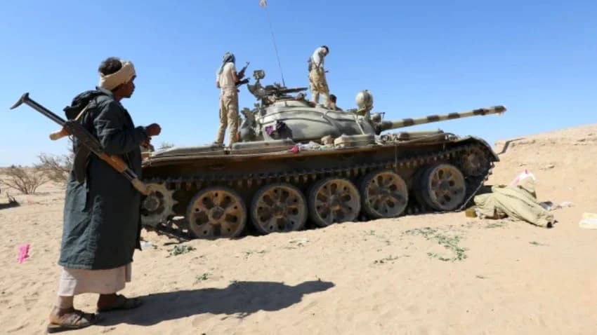 مأرب: اشتداد المعارك بمنطقة الكسارة والجيش ينفذ عملية التفاف مباغتة